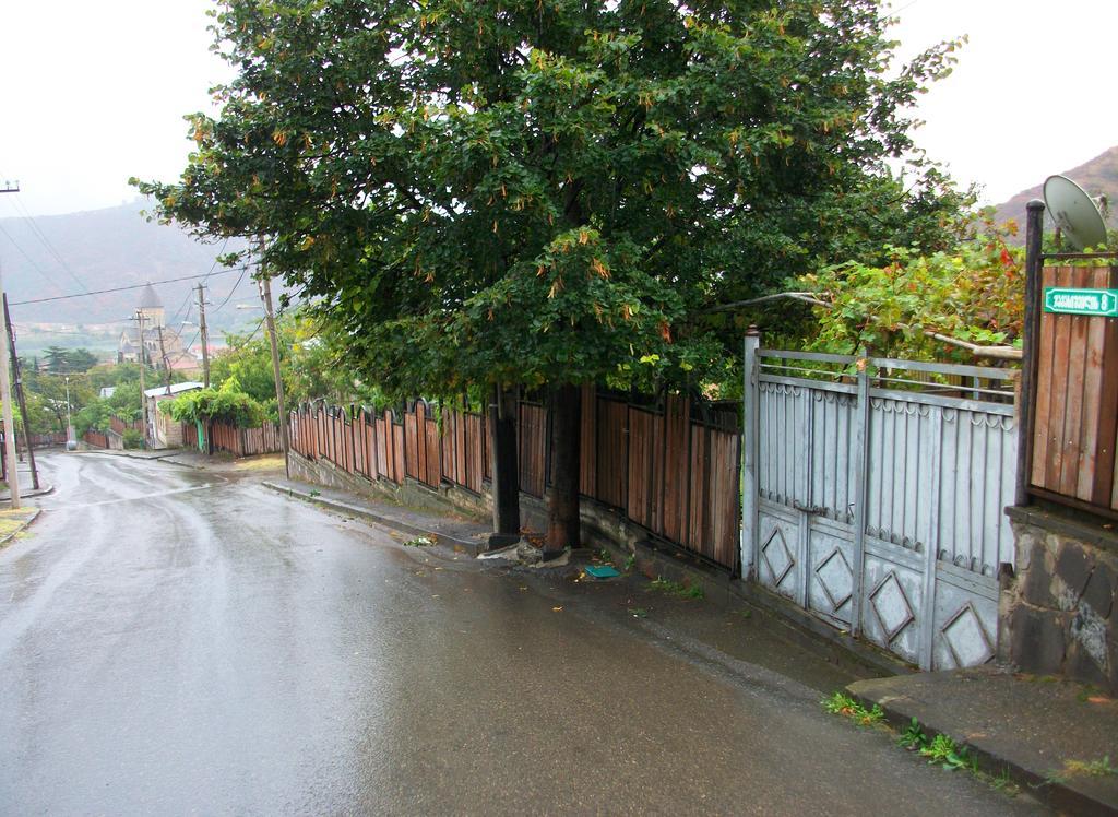 Guest House Green Veranda Mtsʼkhetʼa Exterior foto